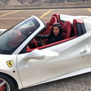 Meet your Posher, Zenz